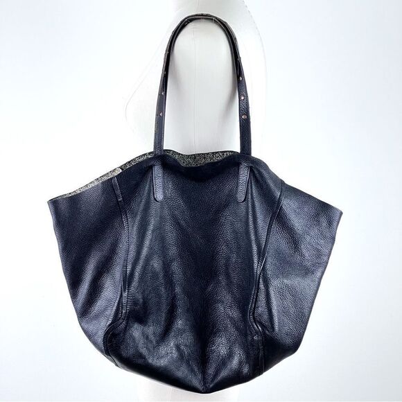 GERARD DAREL Shopping bag in grainy leather metallic inside - Picture 6 of 16